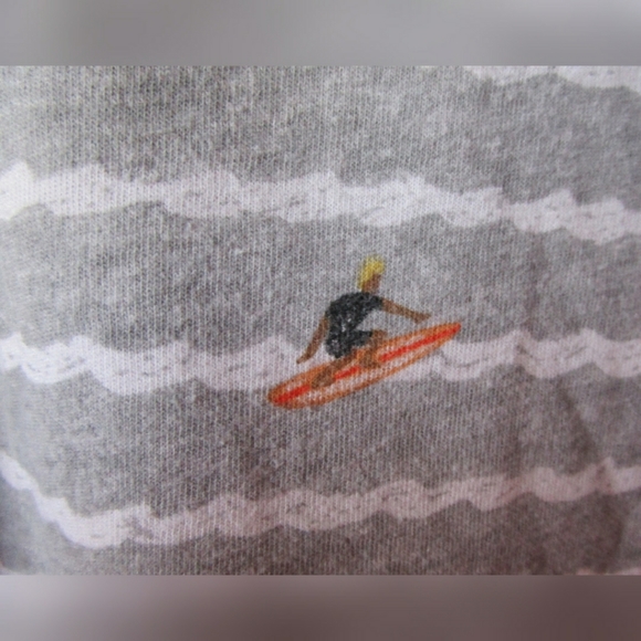 Old Navy Boy's XL 14/16 Gray and White Surfer Shirt - Picture 8 of 10